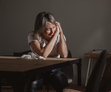 Como você pode controlar uma crise de ansiedade?